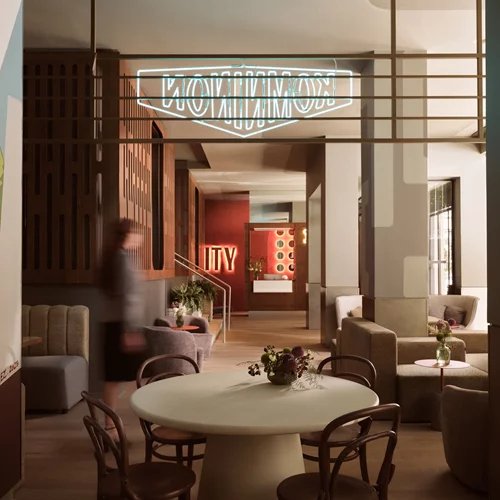 Το City Hotel δείχνει το νέο του πρόσωπο στη Θεσσαλονίκη