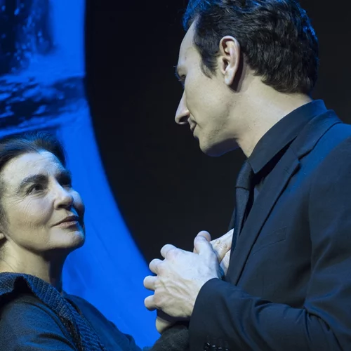 Μια 'Όμορφη Πόλη' στήνεται στο Ηρώδειο για τα 100 χρόνια του Μίκη Θεοδωράκη