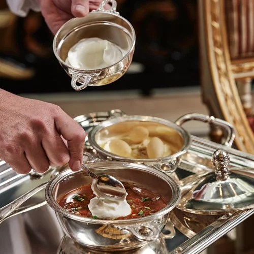 Για μεγαλοπρεπές brunch στο Winter Garden