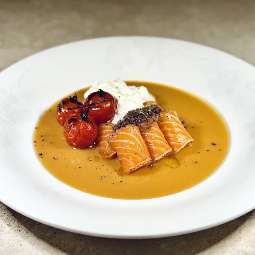 Το πιάτο της εβδομάδας: Σολομός με στρατσιατέλα στο Matsuhisa Athens