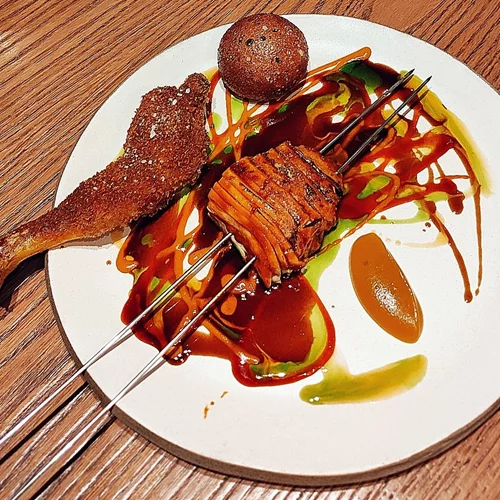 Το Πιάτο της Εβδομάδας: Κοντοσούβλι πετεινού στο 'Ex Machina'