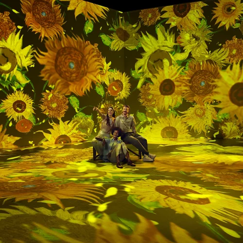 Η έκθεση-υπερθέαμα για τον Βαν Γκογκ ξεκίνησε στο Ολυμπιακό Κέντρο Γουδή