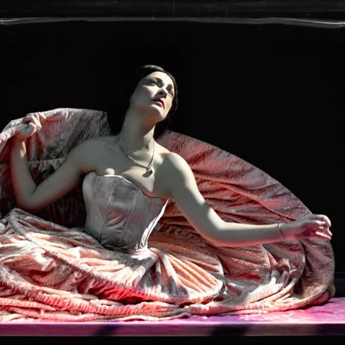 Τέσσερις επαναλήψεις που αξίζουν