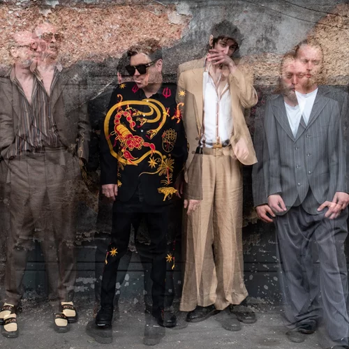 Warmduscher: "Πώς κάποιος μπορεί να είναι σοβαρός όταν το μόνο σίγουρο είναι ότι μια μέρα θα πεθάνουμε;"