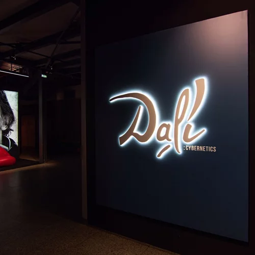 Μία μοναδική εμπειρία εμβύθισης στο σύμπαν του Σαλβαδόρ Νταλί έρχεται στον "Ελληνικό Κόσμο"