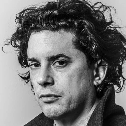 Σημαντικές φωνές και συζητήσεις για ραπ και ευθανασία στη Στέγη