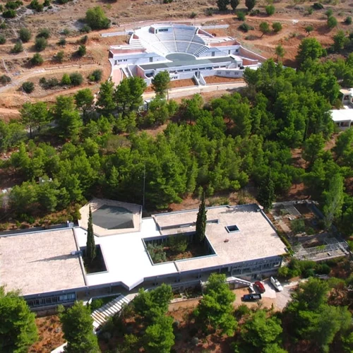 Οι "Δελφικοί Διάλογοι" φέρνουν κοντά στοχαστές και επιστήμονες μιλώντας για τεχνολογία, δημοκρατία και άλλα φλέγοντα ζητήματα