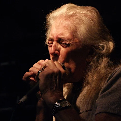 Διαβάζοντας την αυτοβιογραφία του Τζον Μάγιαλ