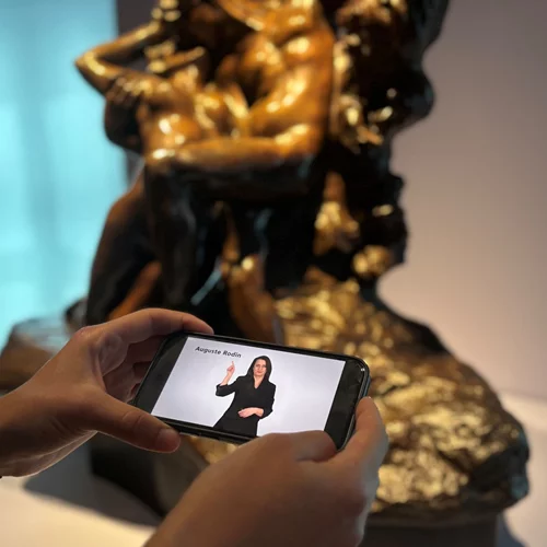 Μπορεί η τέχνη να είναι πραγματικά προσβάσιμη σε όλους; Το Ίδρυμα Β&Ε Γουλανδρή απαντά