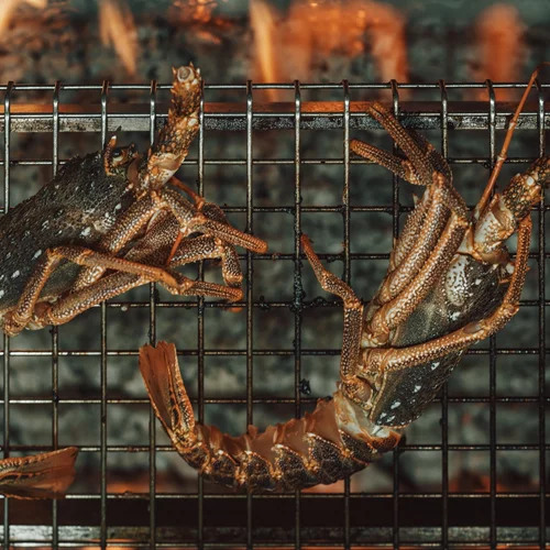 Τι γεύση μας αφήνει το πιο upscale beach bar της Πάρου