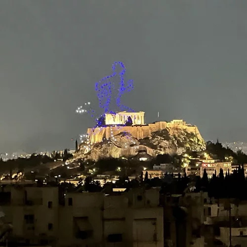Τι έγινε το βράδυ της Πέμπτης με φόντο την Ακρόπολη; Σάλος με το διαφημιστικό drone show και μηνύσεις από το ΥΠΠΟ