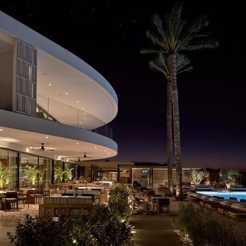 Ένα από τα κορυφαία εστιατόρια της Θεσσαλονίκης σερβίρει για ένα βράδυ στην Αθηναϊκή Ριβιέρα