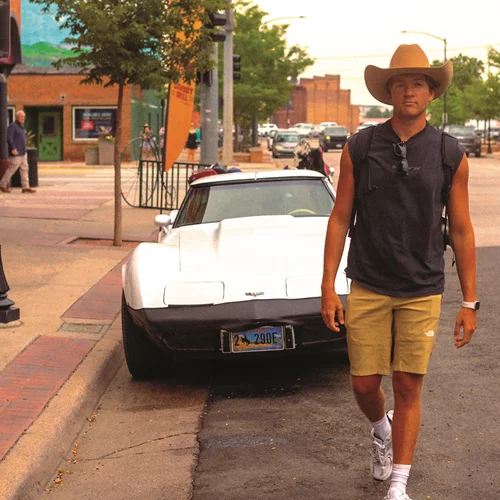 Ταξιδιωτικές ιστορίες: Ο Μιχαήλ Ταμπακάκης έζησε ακραίες ιστορίες στο ροντέο και τον εθνικό δρυμό του Ουαϊόμινγκ