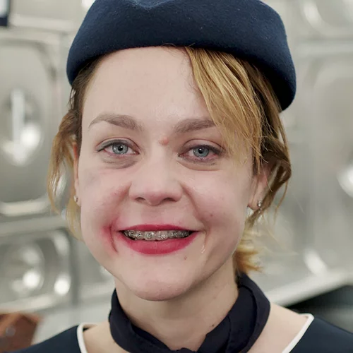 "Airhostess-737": Η πολυβραβευμένη μικρού μήκους του Θανάση Νεοφώτιστου στα σινεμά