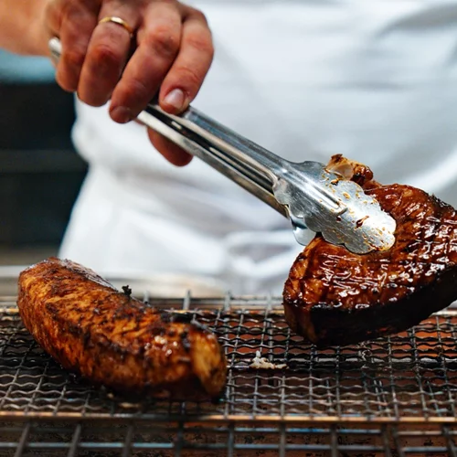 Οι κοπές ψαριών έχουν τη στιγμή τους στα εστιατόρια της Αθήνας