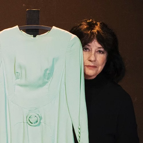 Η Άννα Βαγενά "φοράει" το "Βεραμάν φόρεμα" στο νέο της μονόλογο στο Θέατρο Μεταξουργείο