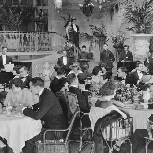 Τα κοσμικά εστιατόρια της Αθήνας. Πώς, πού, γιατί;