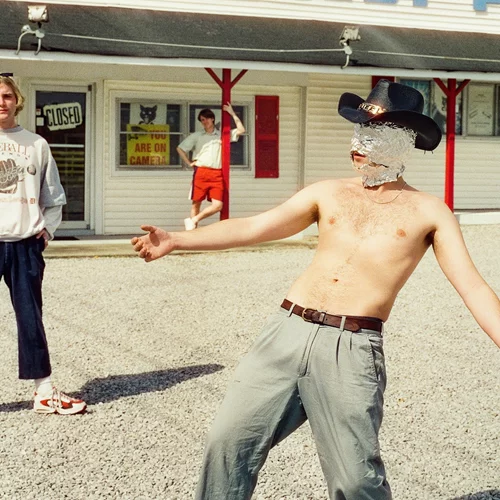 Το Release Athens 2025 φέρνει τους Shame στην Πλατεία Νερού