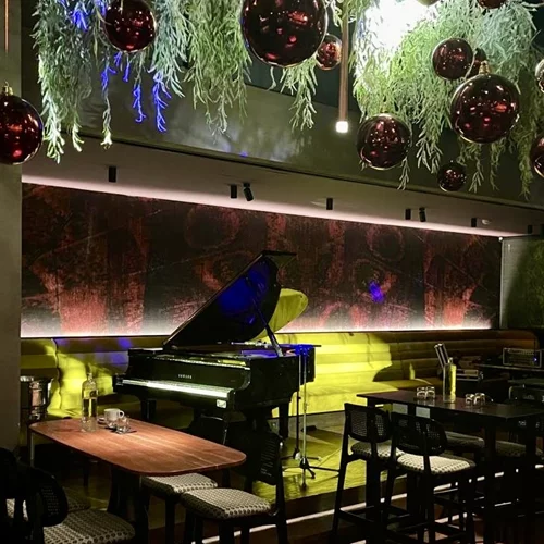 Στο Zebra για χριστουγεννιάτικη τζαζ