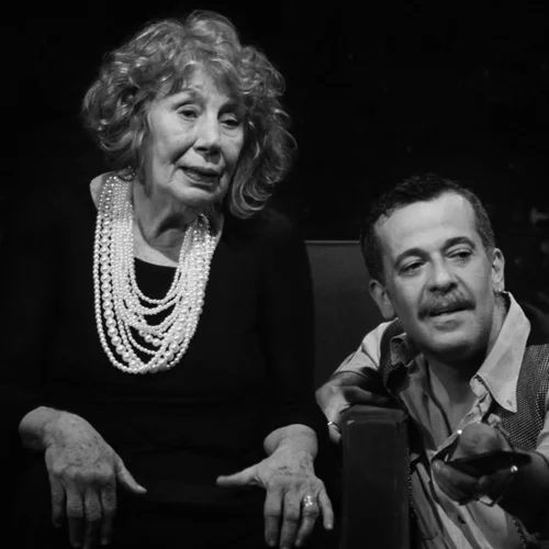 Η παράσταση "Family Secrets" συνεχίζει για λίγες ακόμα μέρες