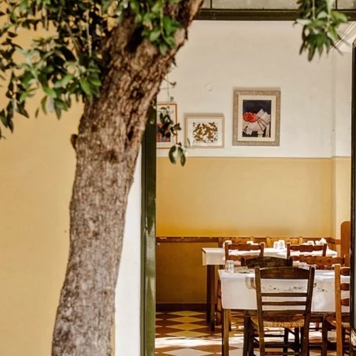 7 στάσεις στην Τρώων, έναν "από τους πιο cool δρόμους του κόσμου"