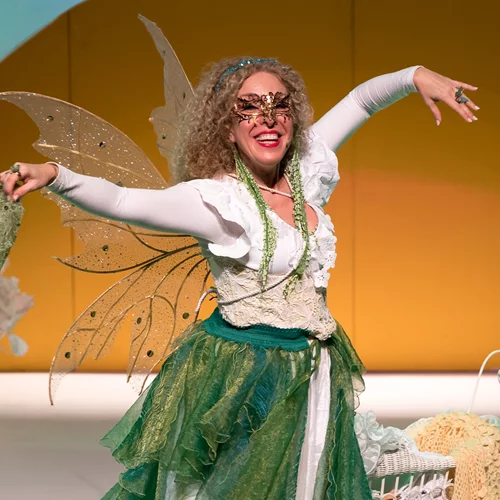 "Το μαγικό κλειδί": Κάρμεν Ρουγγέρη και Χριστίνα Κουλουμπή σε περιοδεία με το παραμύθι της Πηνελόπης Δέλτα