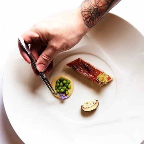 Πώς θα τρώμε στα εστιατόρια το 2026, σύμφωνα με τον Οδηγό Michelin