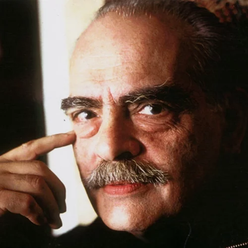 Μάριος Ποντίκας: "Θα μπορούσα να γράψω ένα έργο μόνο με στεναγμούς, κραυγές, γέλια και κλάματα!"