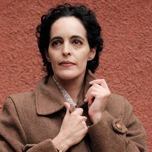 Τα "Τραγούδια της Σωτηρίας" με τη Χριστίνα Μαξούρη στο Θέατρο του Νέου Κόσμου