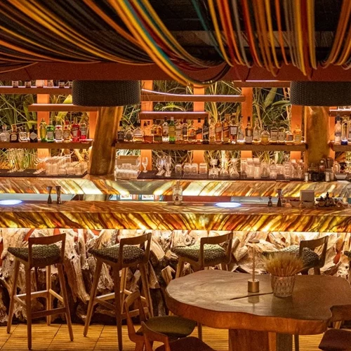 Ο πιο εξωτικός κήπος του Κολωνακίου επιστρέφει με μια φρέσκια πρόταση