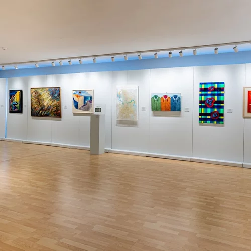 Νέες εκθέσεις στη Δημοτική Πινακοθήκη Νίκαιας-Ρέντη με ελεύθερη είσοδο