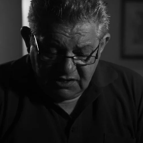 Πέθανε ο βραβευμένος ποιητής και μεταφραστής Γιώργος Μπλάνας