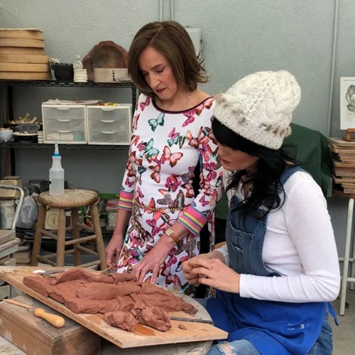 Η Γερμανίδα γλύπτρια Rita Habermann εκθέτει έργα της στο Μουσείο Ύδρας