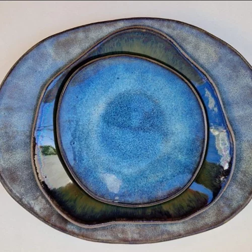 Μαθαίνουμε τα μυστικά του μαύρου πηλού στο εργαστήριο κεραμικής του Ιδρύματος Γουλανδρή