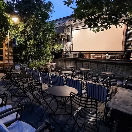 Στο νεότερο θερινό σινεμά της Αθήνας, για προβολές κάτω από τον πλάτανο