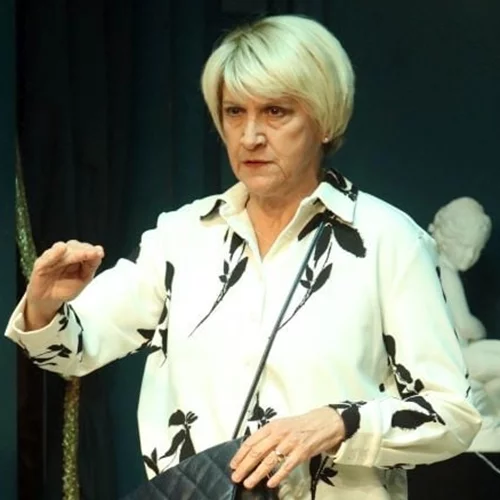 Αποχαιρετώντας την Καίτη Κωνσταντίνου