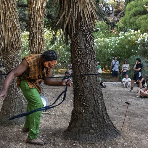 "Κολυμπώντας στο δάσος": Ένα αλλιώτικο art therapy στον Βοτανικό Κήπο Διομήδους