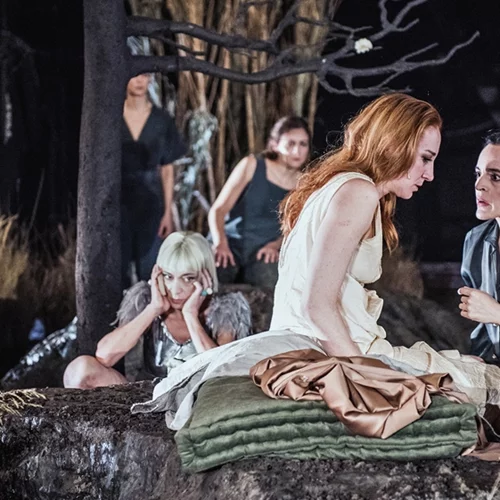 Ο "Ιππόλυτος" της Κατερίνας Ευαγγελάτου για δύο μοναδικές παραστάσεις στο Ηρώδειο