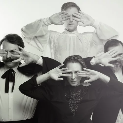 "Ο Άνθρωπος ελέφαντας, έτσι τον είπαν": Οι πρώτες φωτογραφίες με κοστούμια