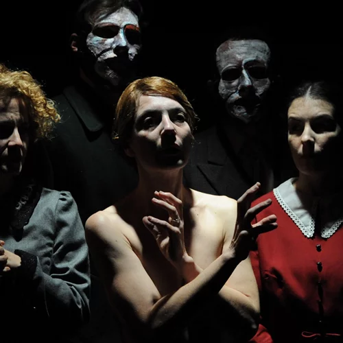 "Μεταμόρφωση" του Κάφκα: Επιστροφή στη σκηνή για 5η χρονιά, μετά την αναβολή