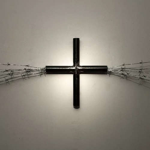 Ένα δυστοπικό "Mad Max IKEA" στήνεται στην Πινακοθήκη Δήμου Αθηναίων