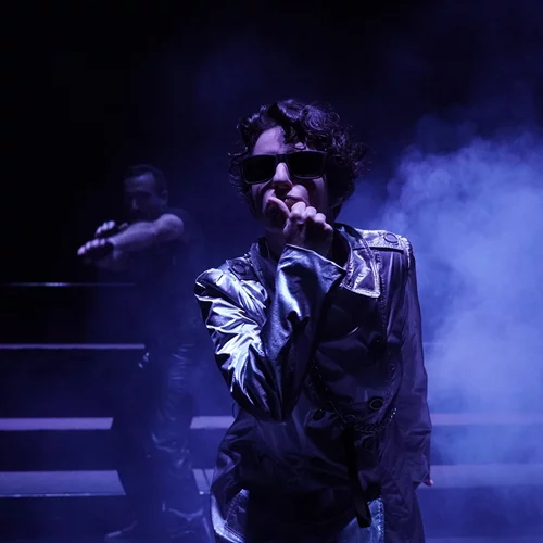 #Free Prometheus: Μια viral κωμωδία επιστρέφει στη σκηνή