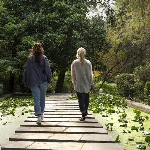 PCAI και ΕΜΣΤ διερευνούν την έννοια της ταυτότητας μέσα σε σύγχρονους κήπους-καταφύγια