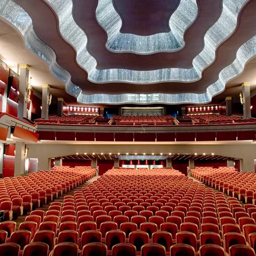 Κάτι ωραίο γίνεται στο Παλλάς