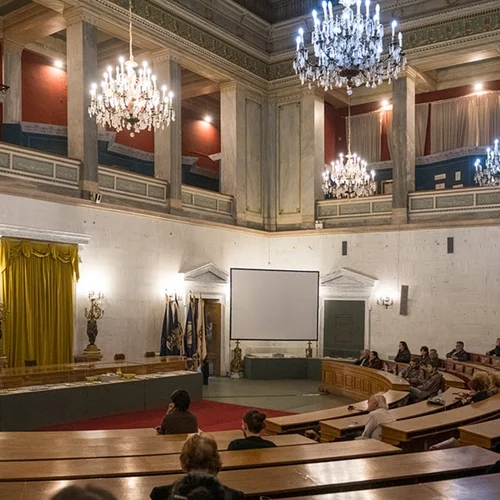 "reading in/reading out": Μια επιτελεστική ανάγνωση του Συνταγματικού Δικαίου στην Εθνική Πινακοθήκη