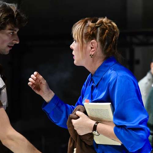 "Η μέρα της φούστας": Συζητήσεις μετά την παράσταση στο Δίπυλον