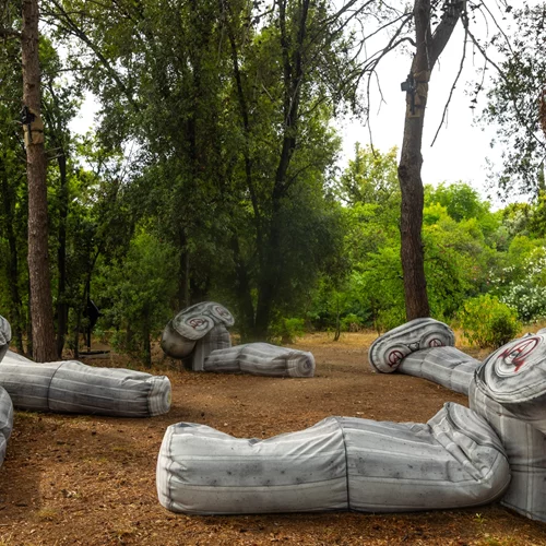 Τα "Plásmata 3" στο Πεδίον του Άρεως δεν είναι άλλη μία φαντασμαγορική έκθεση της Στέγης