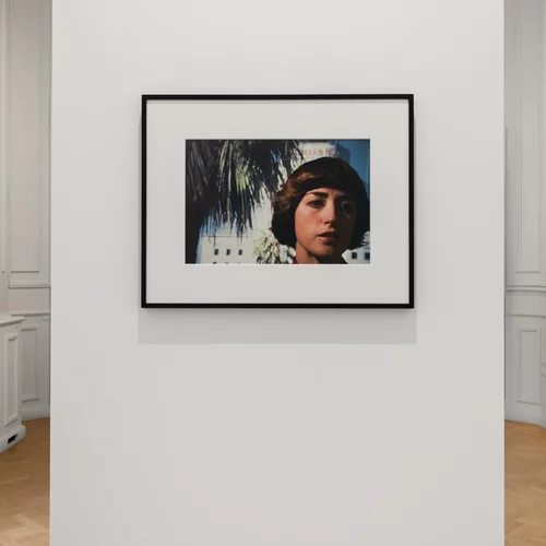 Cindy Sherman: Ποια είναι η θρυλική φωτογράφος που τιμά το Μουσείο Κυκλαδικής Τέχνης;