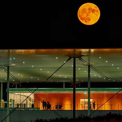 Την Πανσέληνο του Ελαφιού ξενυχτάμε παρέα με το ΚΠΙΣΝ