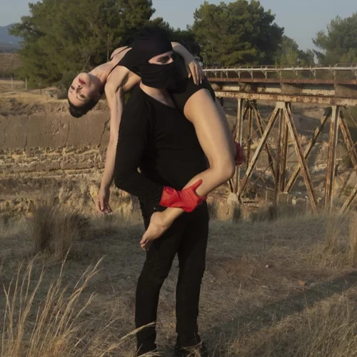 Σε ένα δυστοπικό μέλλον διαδραματίζεται "Η κουκούλα" του Θανάση Τριαρίδη